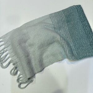 Elegant Two-Tone Scarf